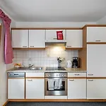 Apartment Kitzsteinhorn By Interhome