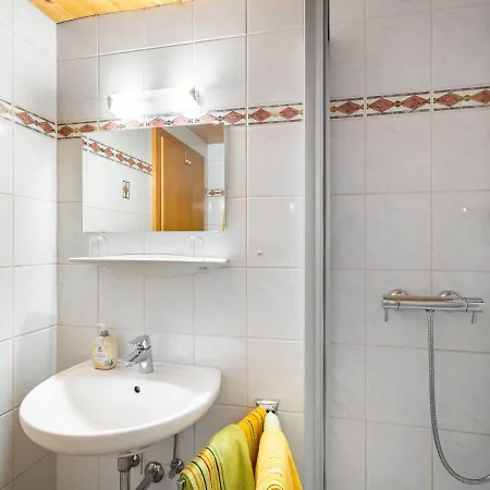 Kitzsteinhorn By Interhome Apartman