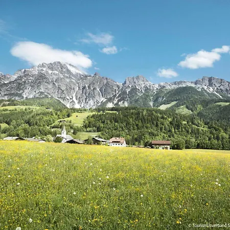 Apartment Kitzsteinhorn By Interhome